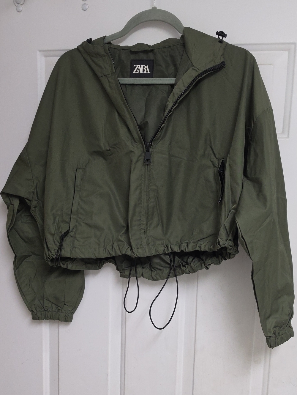 Zara Cropped Light Rain Jacket / Windbreaker in olive green.